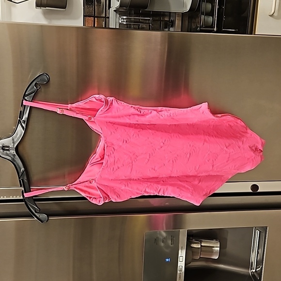 💕TRINA TURK💕 Sway Scoop Maillot Sway One Piece Swimsuit ~ Venus Pink 12 - Picture 9 of 14